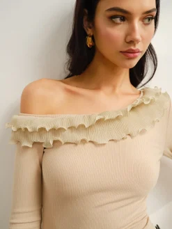 COMMENSE Asymmetrical Neck Lettuce Trim Jersey Top* Tops