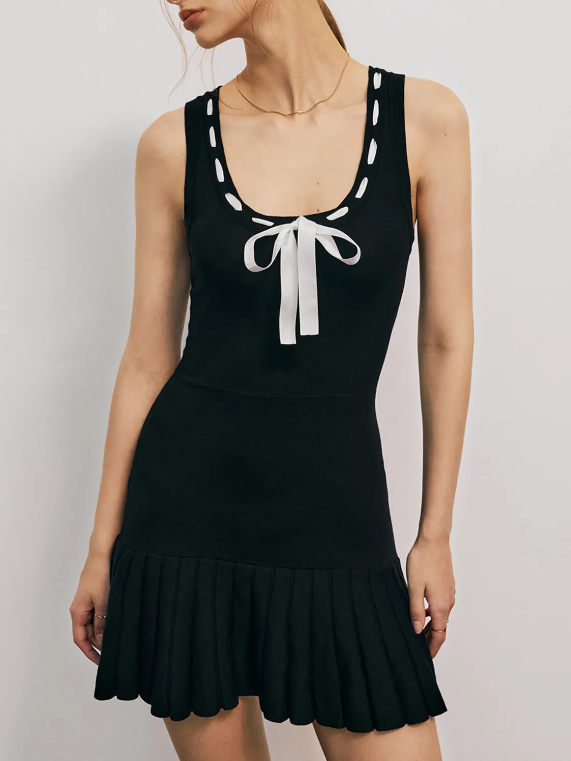 COMMENSE Bow Decor Pleated Short Dress* Black Dresses|Sweater Dresses