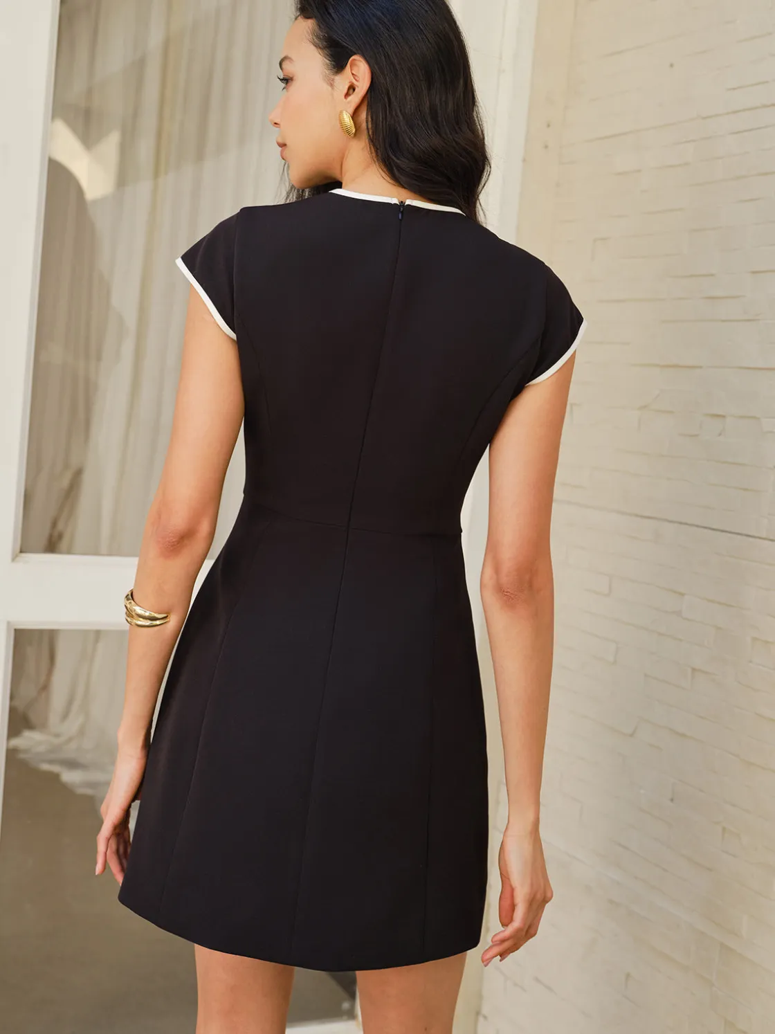 COMMENSE Bow-Decor Contrast Trim Zipper Dress* Black Dresses|Casual Dresses