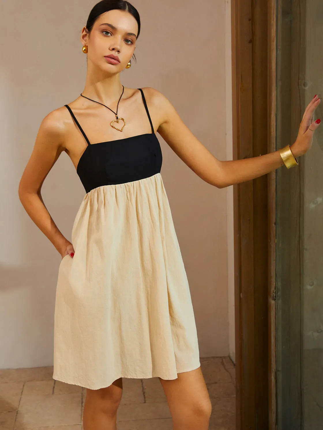 COMMENSE Color Block Backless Spaghetti Strap Short Dress* Casual Dresses|Vacation Dresses