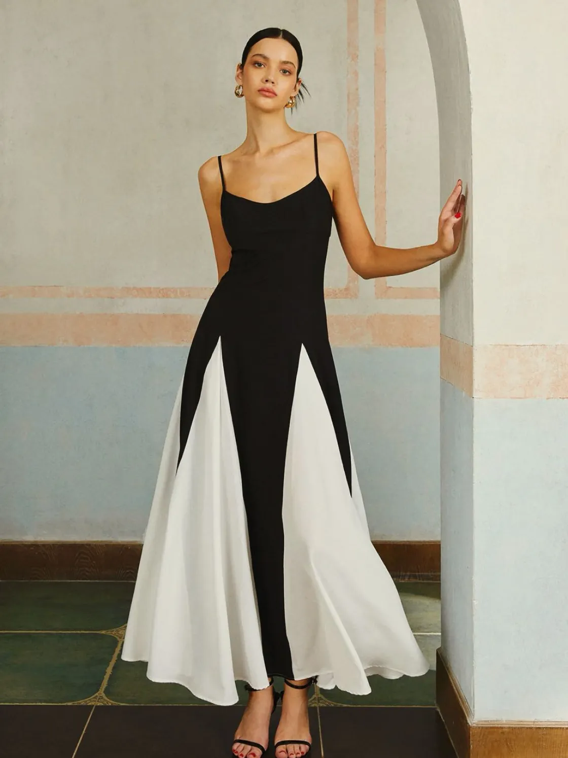 COMMENSE Color Block Spaghetti Strap Long Dress* Black Dresses|Casual Dresses