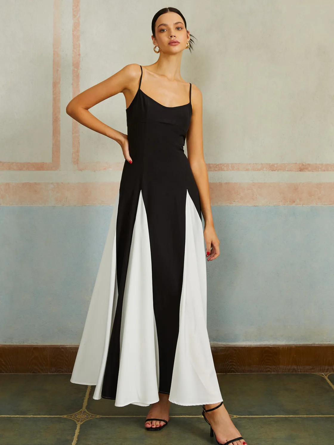 COMMENSE Color Block Spaghetti Strap Long Dress* Black Dresses|Casual Dresses