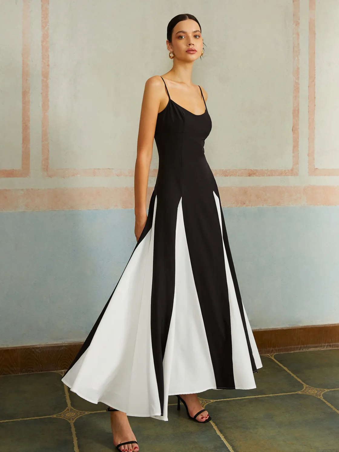 COMMENSE Color Block Spaghetti Strap Long Dress* Black Dresses|Casual Dresses
