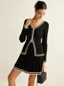 COMMENSE Contrast Trim Pleated Knit Skirt Set* Sweater Tops|Skirts
