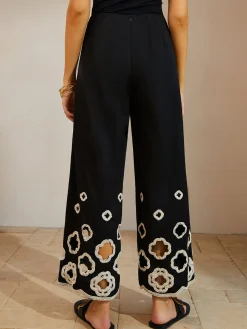 COMMENSE Cotton Hollow Embroidered Cropped Pants* Pants|Bottoms