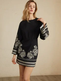 COMMENSE Delicate Embroidery Bell Sleeve Short Dress* Black Dresses|Casual Dresses