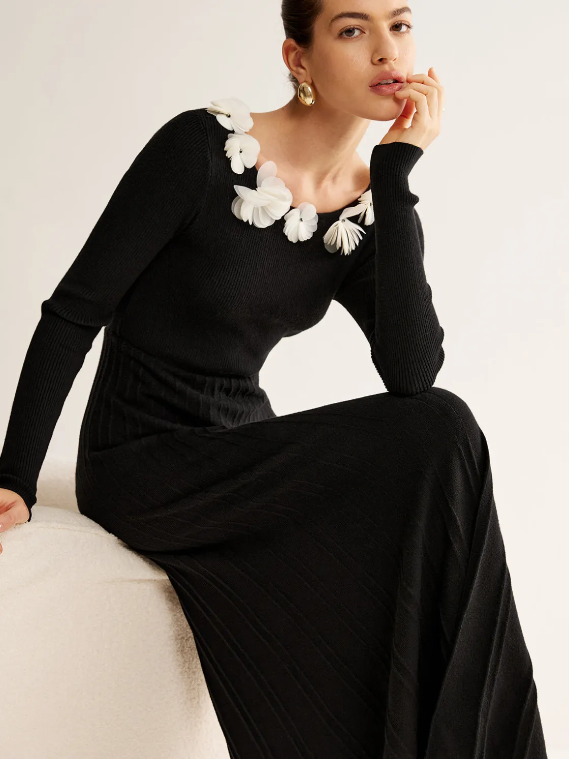 COMMENSE Floral Decor Pleated Sweater Dress* Black Dresses|Sweater Dresses