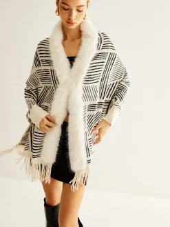 COMMENSE Geometric Striped Tassel Knit Minky Shawl* Outerwear|Outerwear