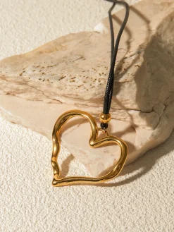COMMENSE Hollow Out Love Heart Necklace* Necklaces|Accessories