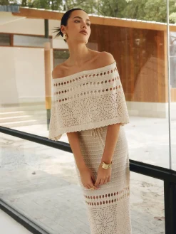 COMMENSE Hollow Out Off-Shoulder Maxi Dress With A Shawl* Casual Dresses|Vacation Dresses