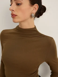 COMMENSE Mock Neck Asymmetical Pleated Top* T-shirts