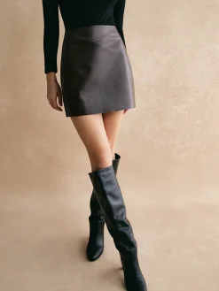 COMMENSE Plain Faux Leather Mini Skirt* Skirts|Matching Sets