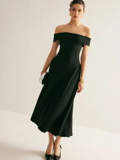 COMMENSE Straight Neck Pleated Dress* Black Dresses|Casual Dresses