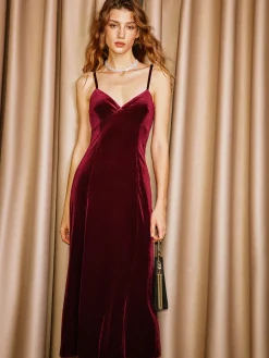 COMMENSE Sweetheart Velvet Cami Dress* Dresses