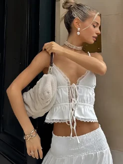 COMMENSE Tie-Front Lace Trim Cami Top* Tank Tops & Camis