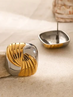 COMMENSE Two Tone Ripple Square Earrings* Earrings|Accessories