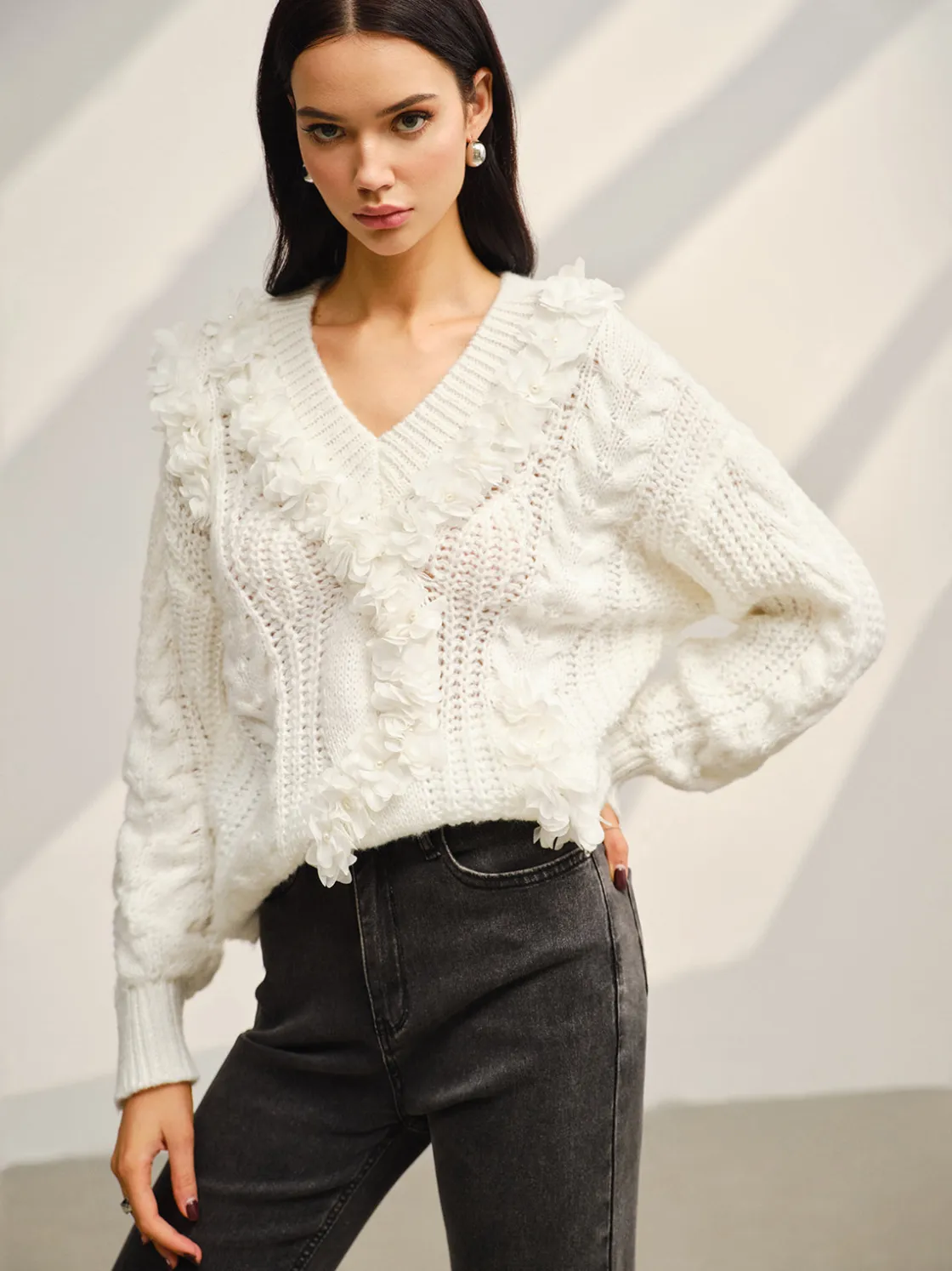 COMMENSE V-Neck Floral-Decor Shift Sweater* Sweater Tops|Sweaters & Cardigans
